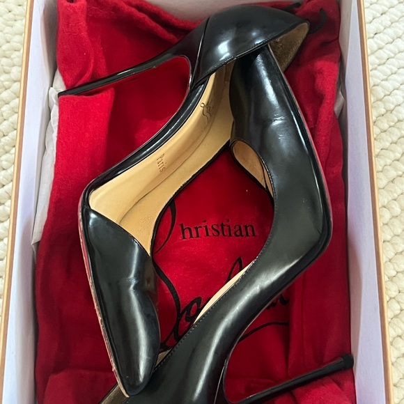 Christian Louboutin Glossy Black Heels - Picture 1 of 5